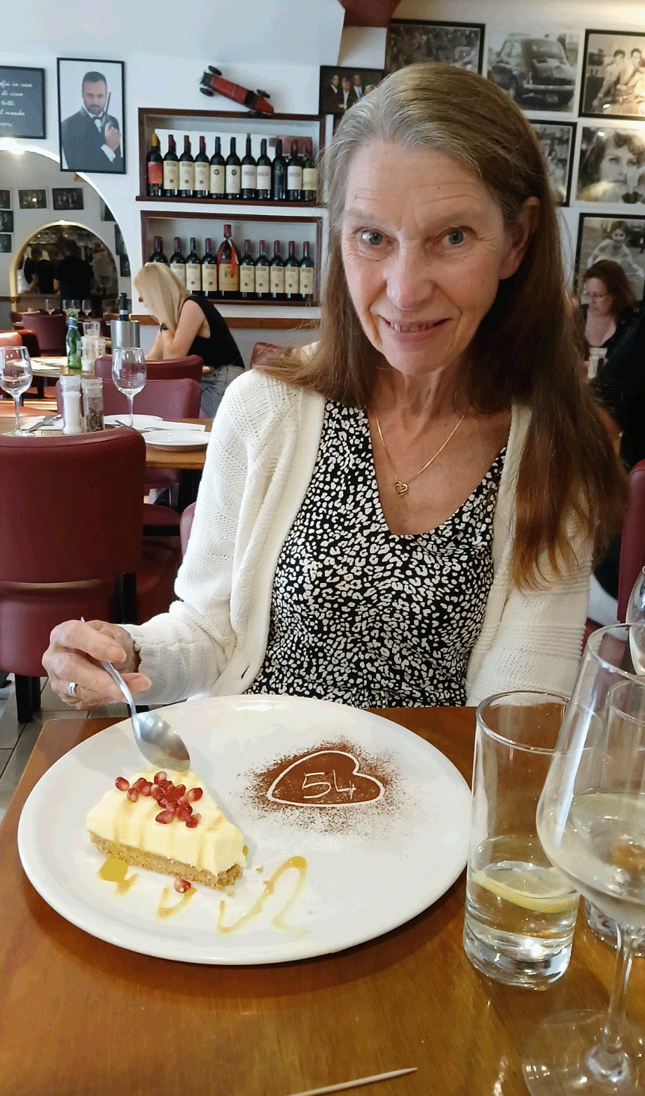 June Lovelock and 54th Wedding Anniversay Cake in La Sorrentina Sunninghill