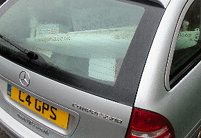 Snoopy Sloop 10 in car